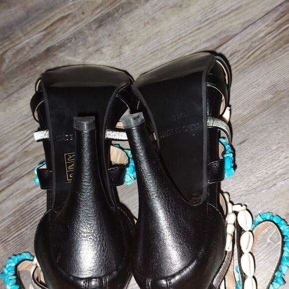 Ashro  Guava  strappy Sandals  with seashells  and blue stones  Sz 8 - Picture 8 of 12
